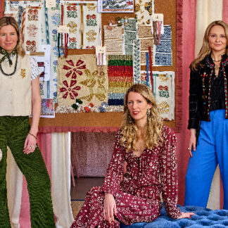 The Weaving of a Folkloric Floral Design