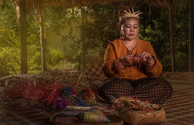 Learn to Plait Ancestral Flowers with Mah Meri Tribe, Malaysia