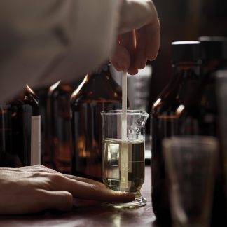 Behind-the-Scenes Heritage Perfumery Tour and Perfume-Blending Demonstration